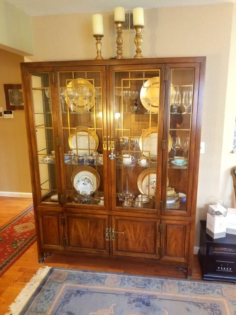 Professional Estate Liquidation San Diego, CA. Image of times for sale at an estate sale in San Diego.