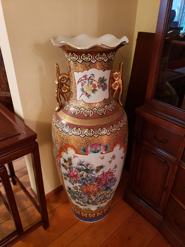 Professional Estate Liquidation San Diego, CA. Image of times for sale at an estate sale in San Diego.