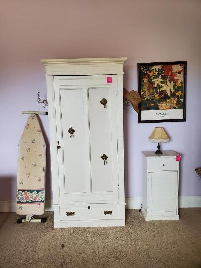 Large Country Home Estate Sale